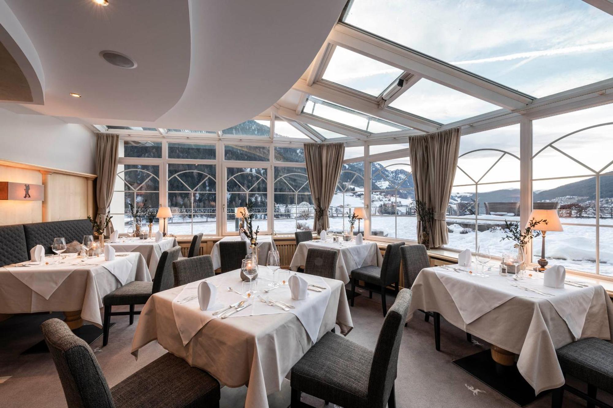 Alpenheim Charming & Spa Hotel โอติเซ ภายนอก รูปภาพ